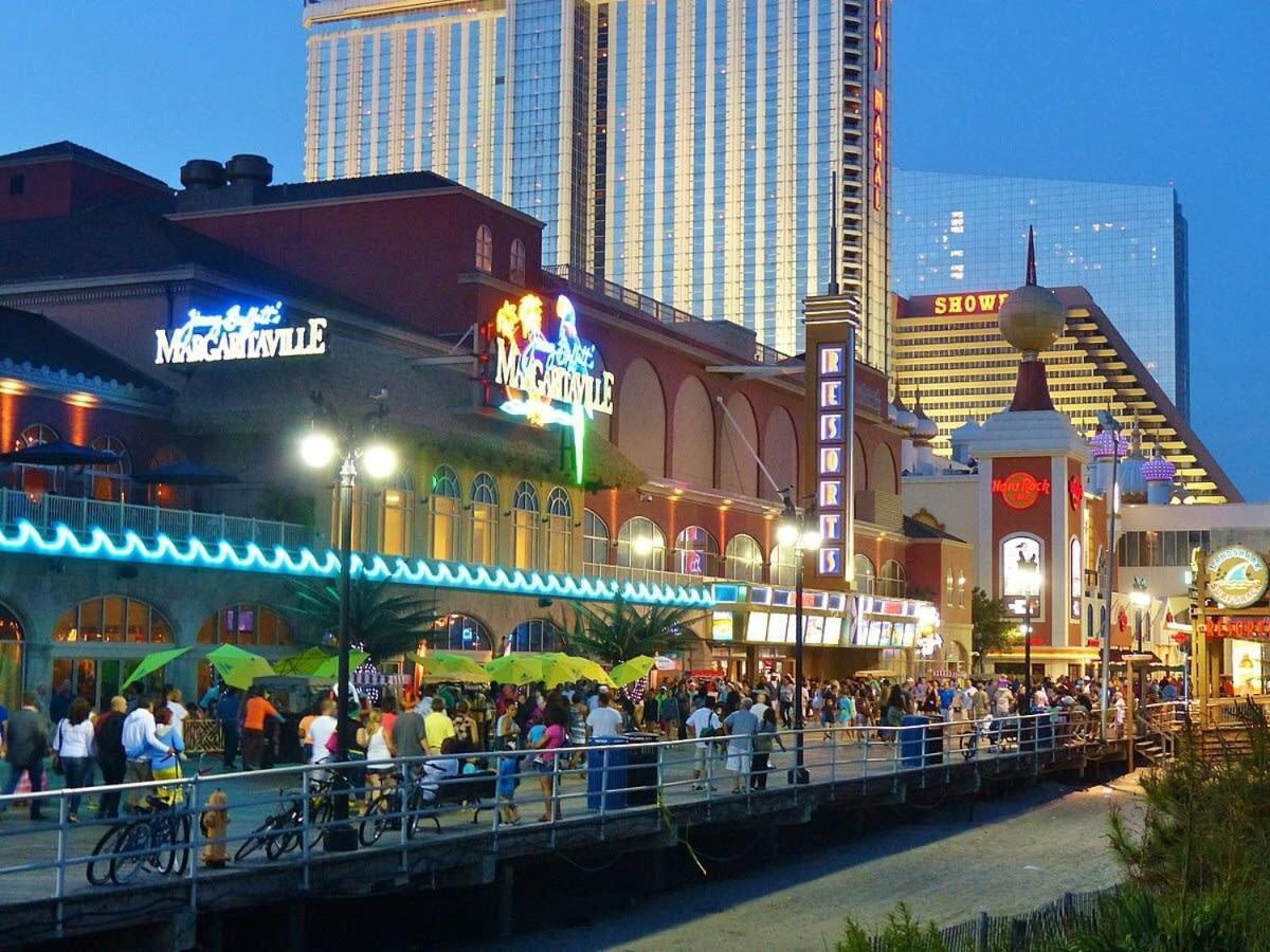 Huge Beachfront Condo Cozysuites At Showboat Atlantic City Buitenkant foto